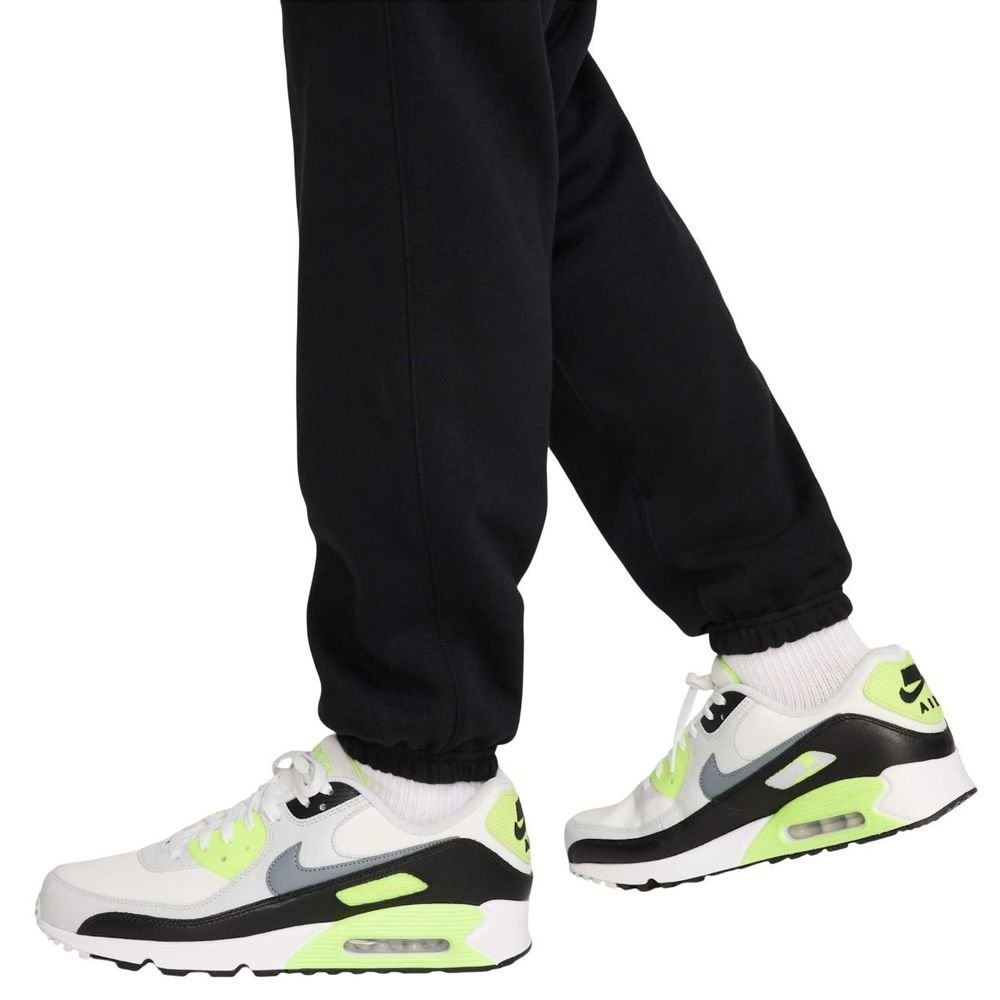 Calça Nike Club Basketball Cargo Masculina FN3805-010 Preto 6