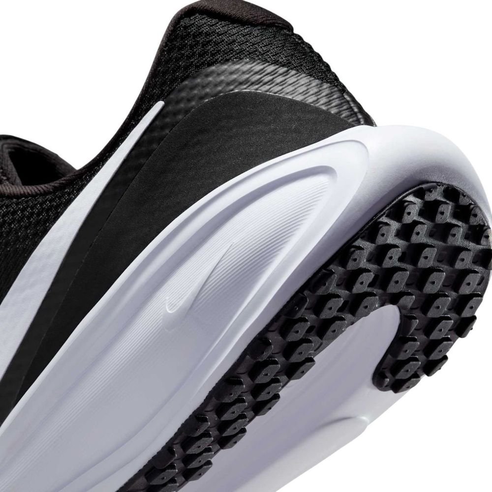 Tênis Nike Revolution 8 Feminino HJ8485-001 Preto/Branco 4