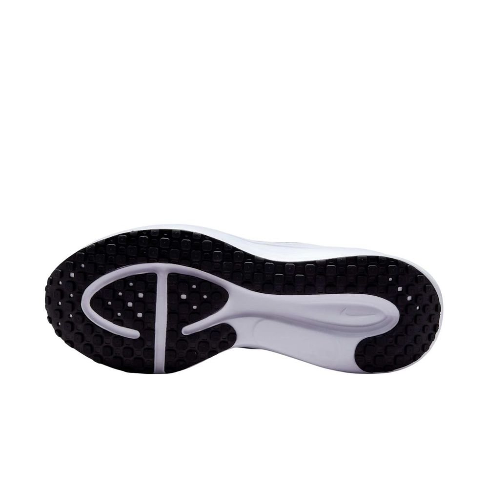 Tênis Nike Revolution 8 Feminino HJ8485-001 Preto/Branco 8