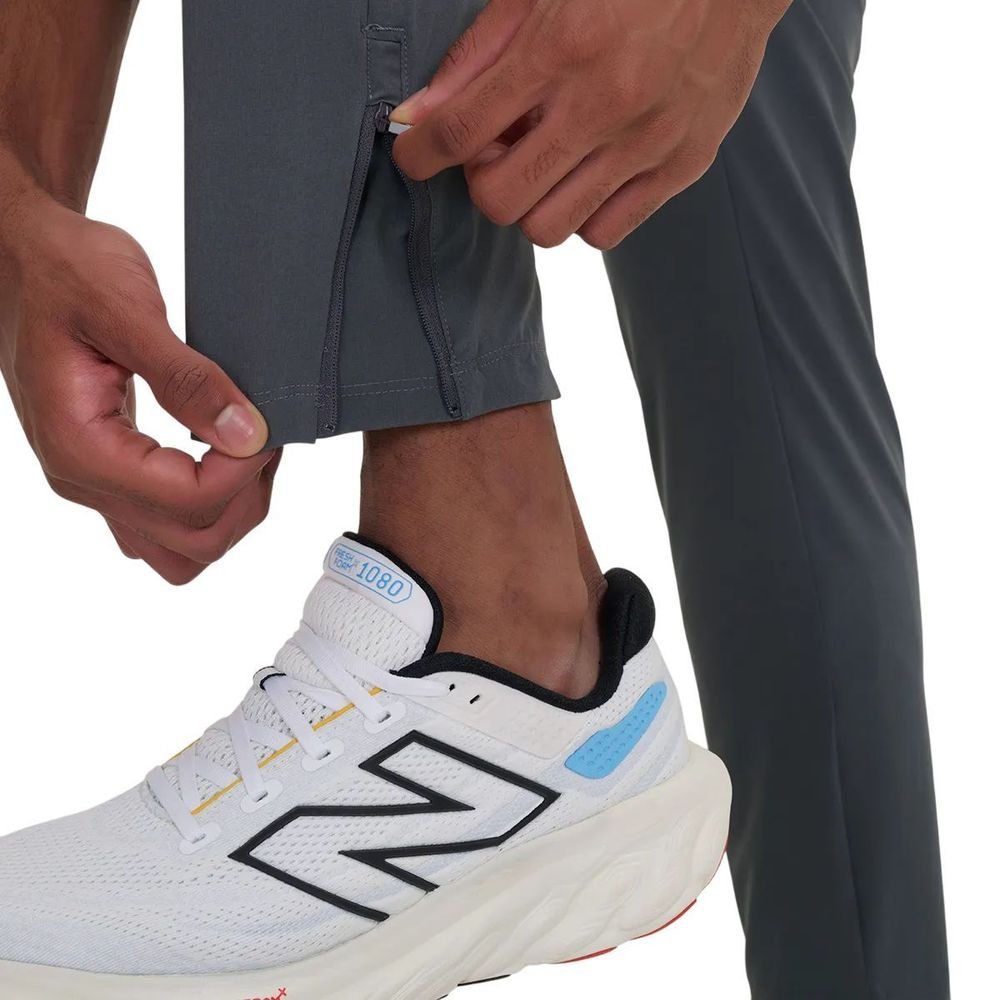 Calça New Balance Jogging Masculina MP33242B-GT Cinza/Branco 4