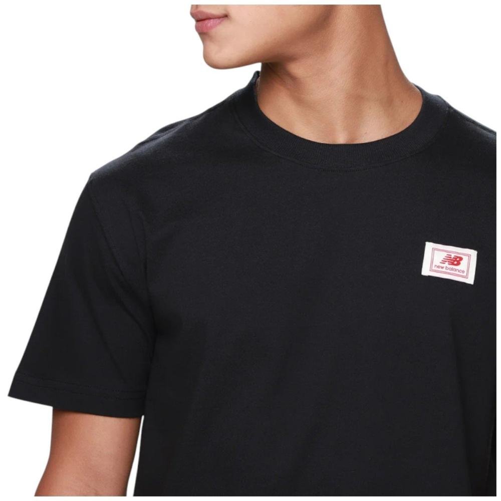 Camiseta New Balance Woven Label Masculina Preto 3