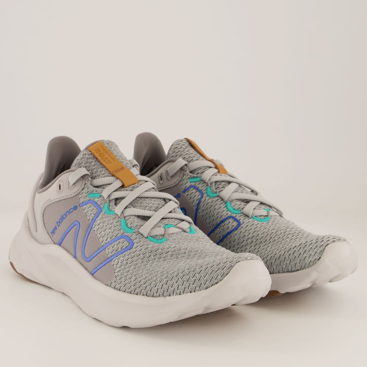 Tênis New Balance Roav V2 Cinza Cinza 2