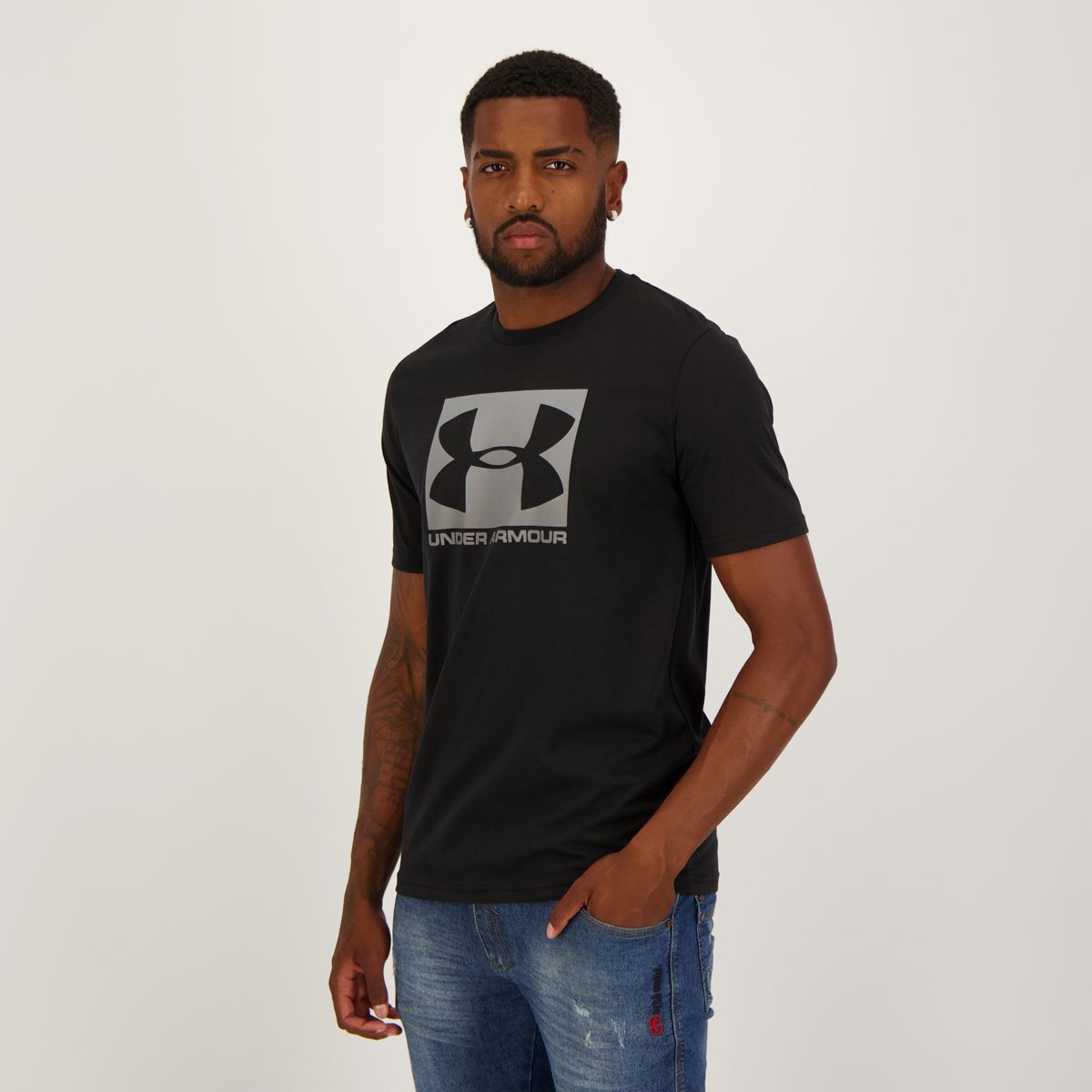 Camiseta Under Armour Boxed Sportstyle Preta e Cinza Cinza 2