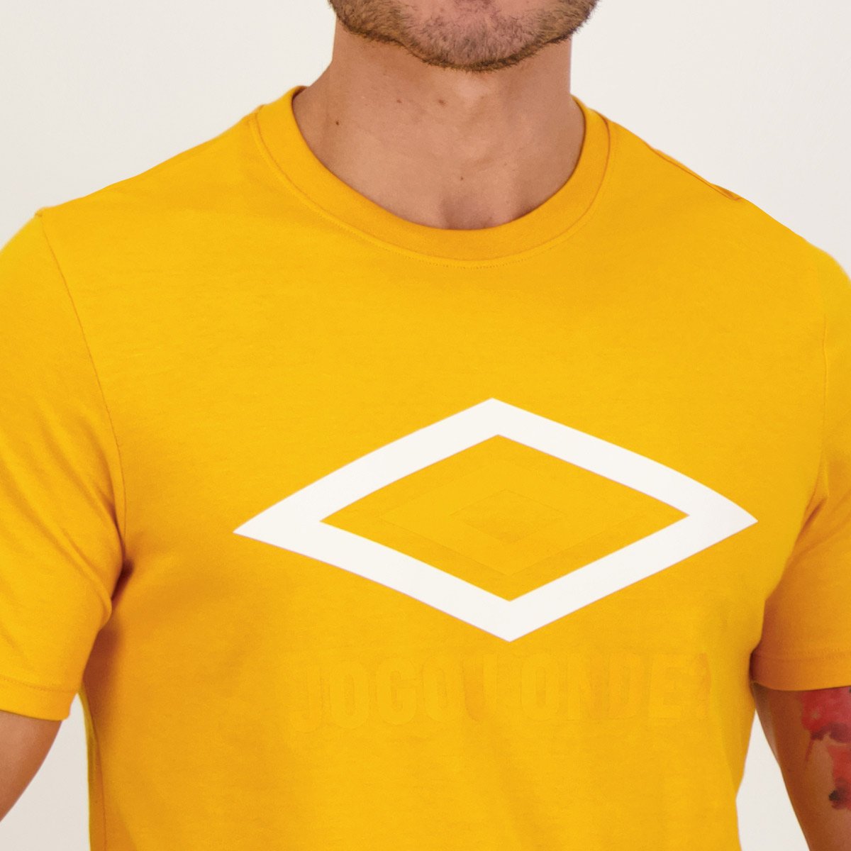 Camiseta Umbro Club Fan Amarela 4