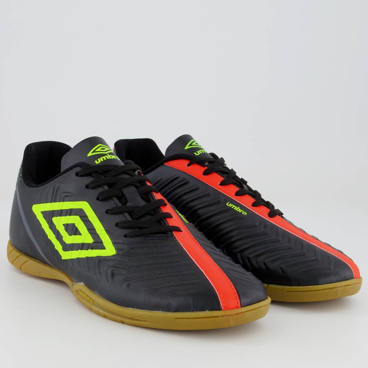 Chuteira Umbro Fifty IV Futsal Preta Preto 2