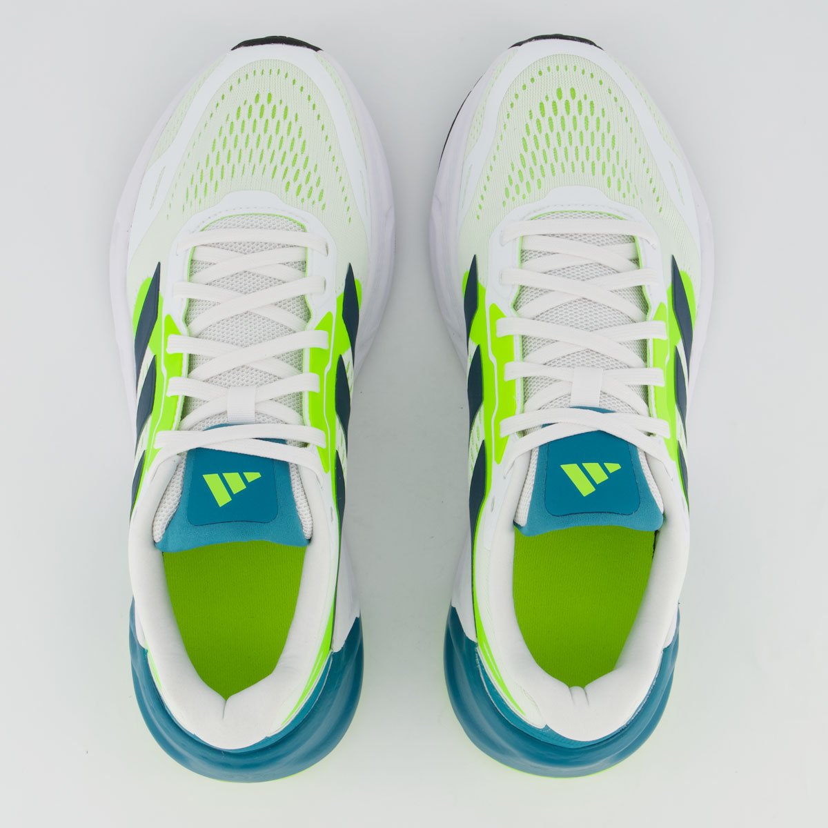 Tênis Adidas Questar 2 Branco e Verde Branco 4