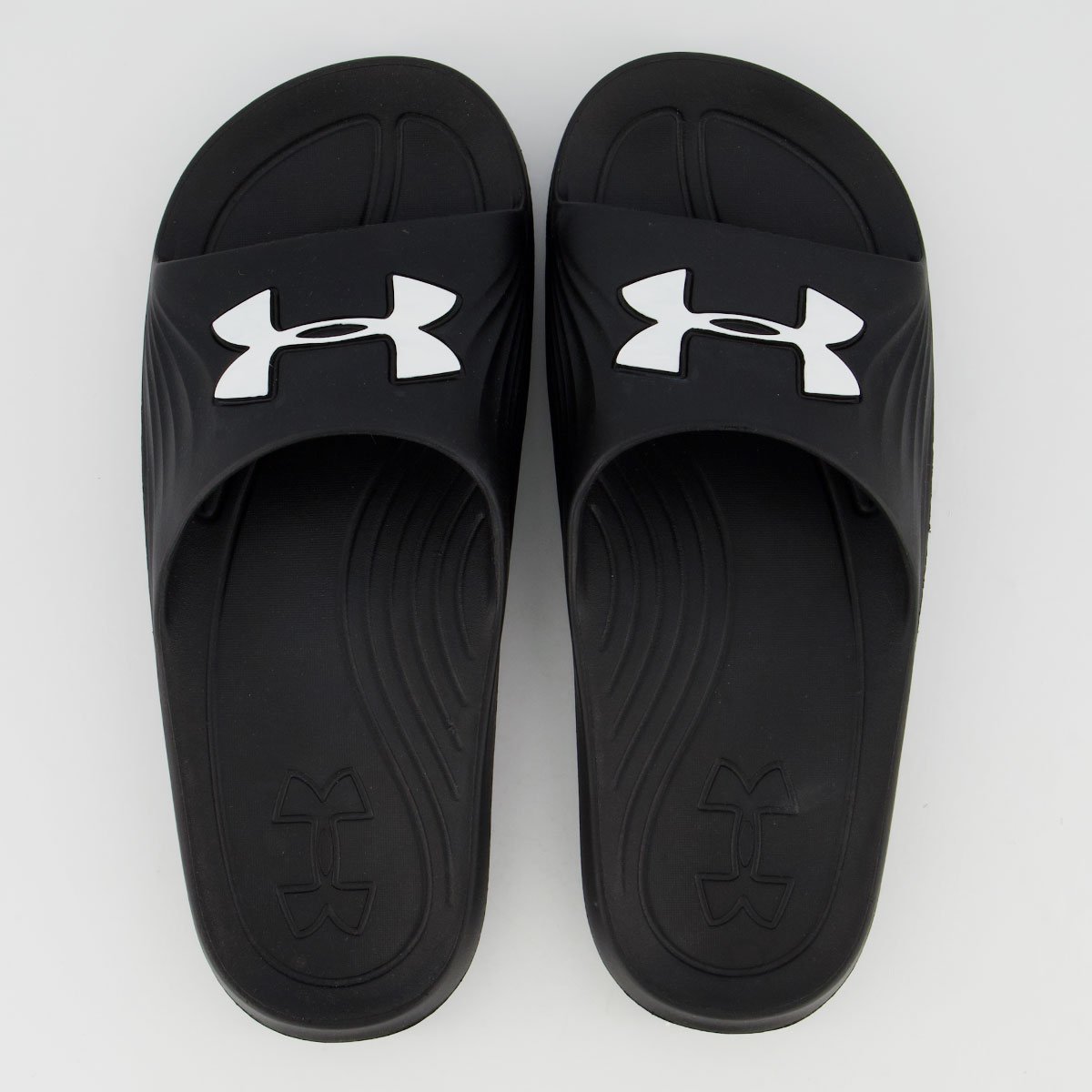 Chinelo Under Armour Core 2 Preto e Branco