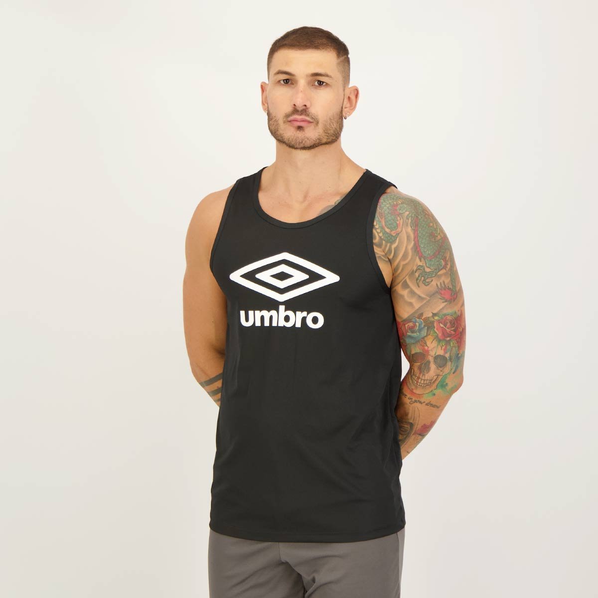 Regata Umbro Essential Diamond Preta e Branca Preto 2