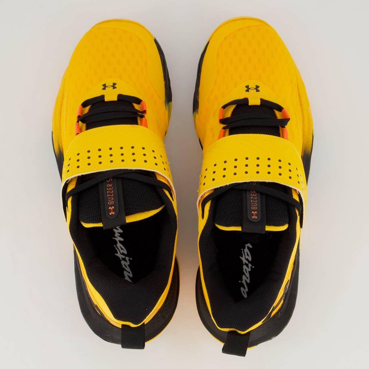 Tênis Under Armour Buzzer SE Amarelo Amarelo 4