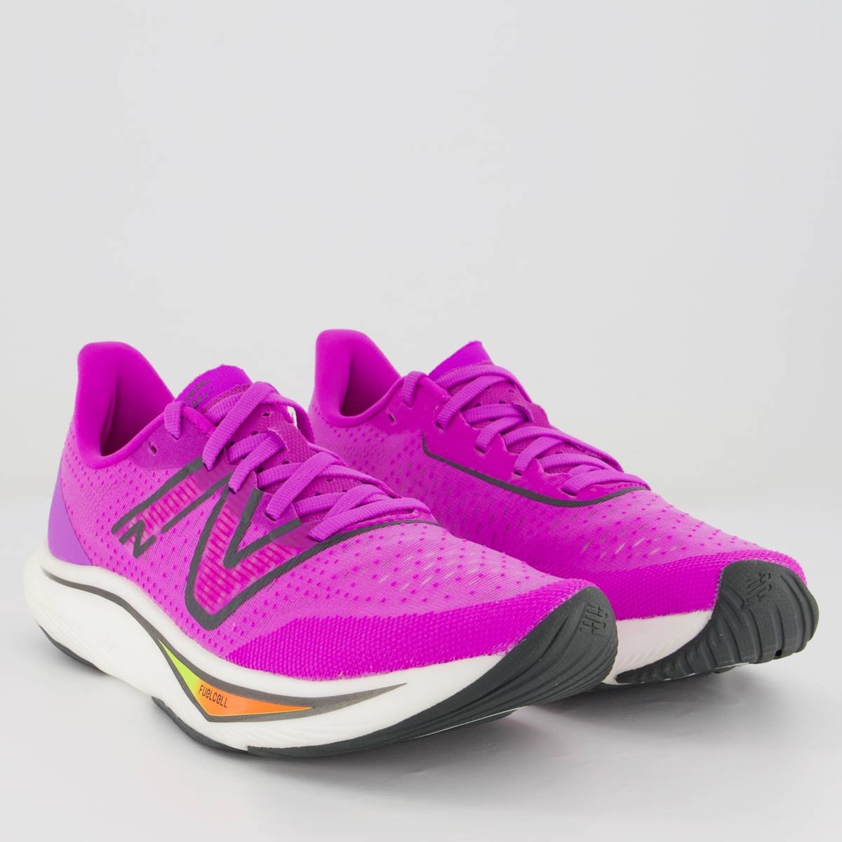 Tênis New Balance Fuelcell Rebel V3 Feminino Roxo Roxo 2