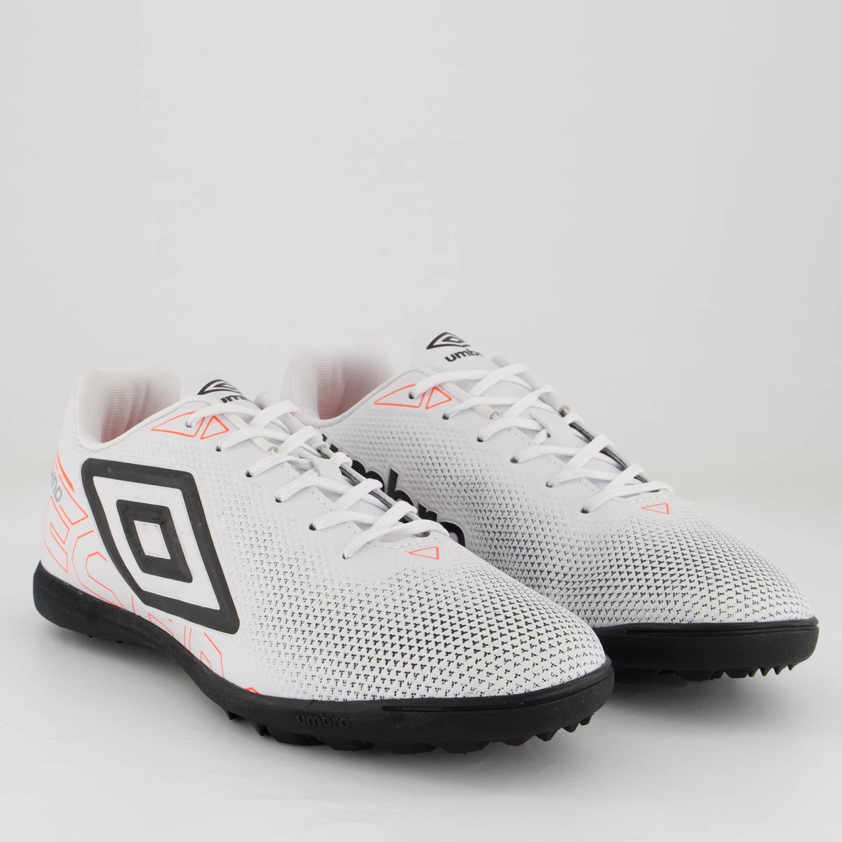 Chuteira Umbro Techno Society Branca Branco 2