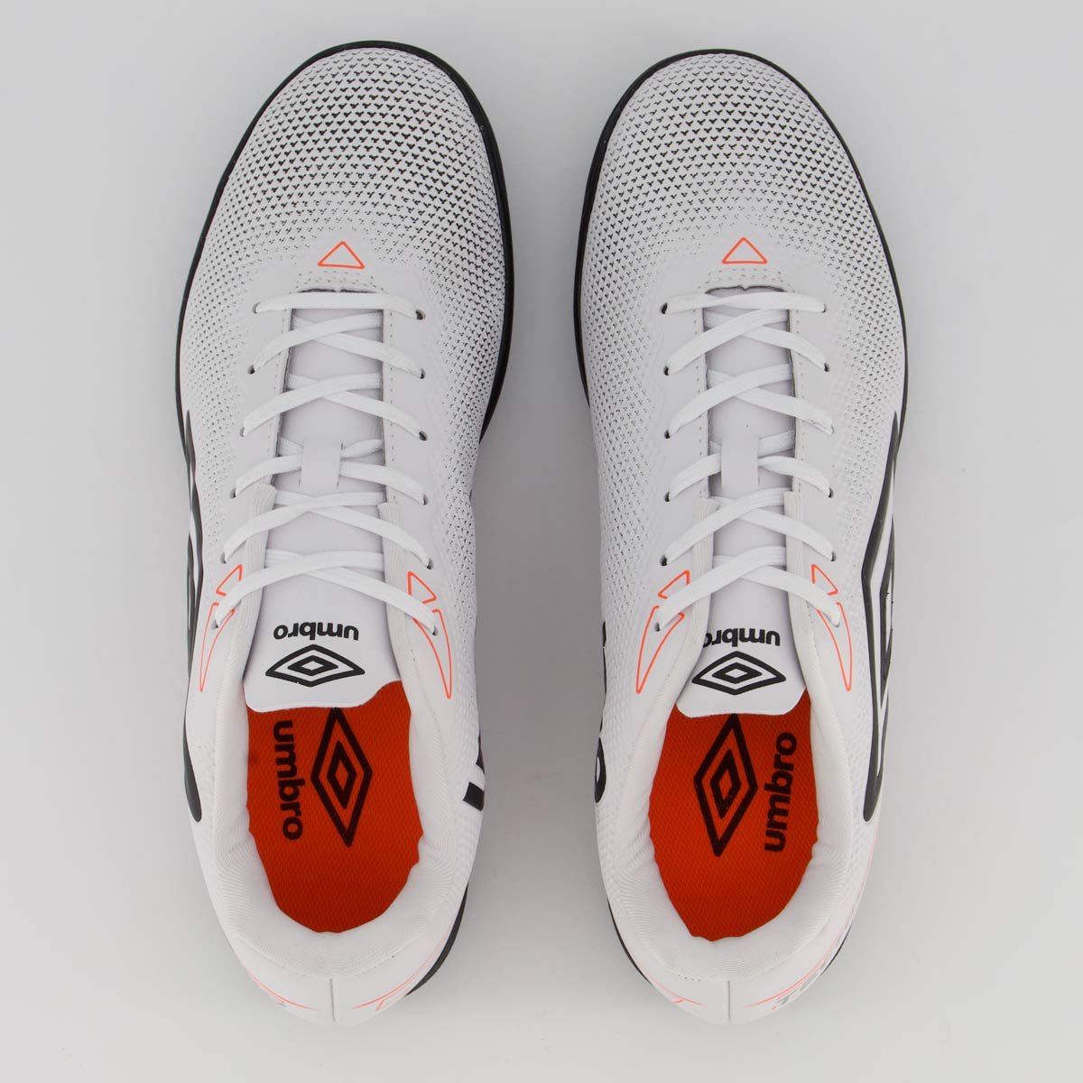 Chuteira Umbro Techno Society Branca Branco 4