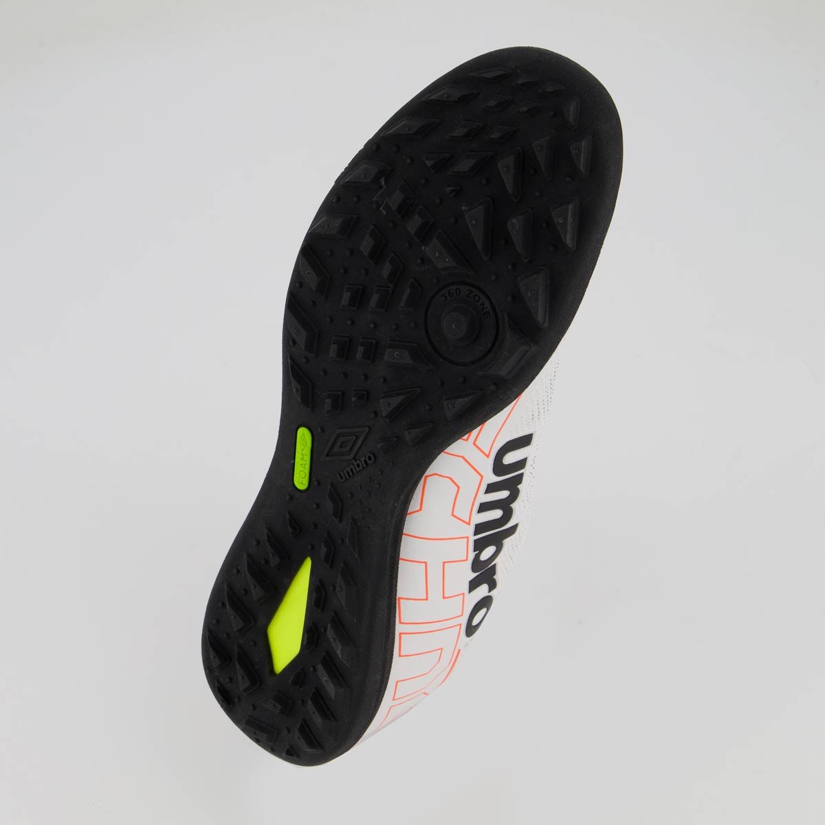 Chuteira Umbro Techno Society Branca Branco 5