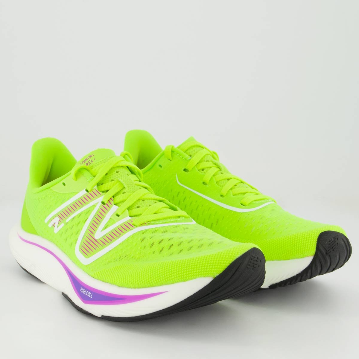Tênis New Balance Fuelcell Rebel V3 Feminino Verde Fluor Verde Fluor 2