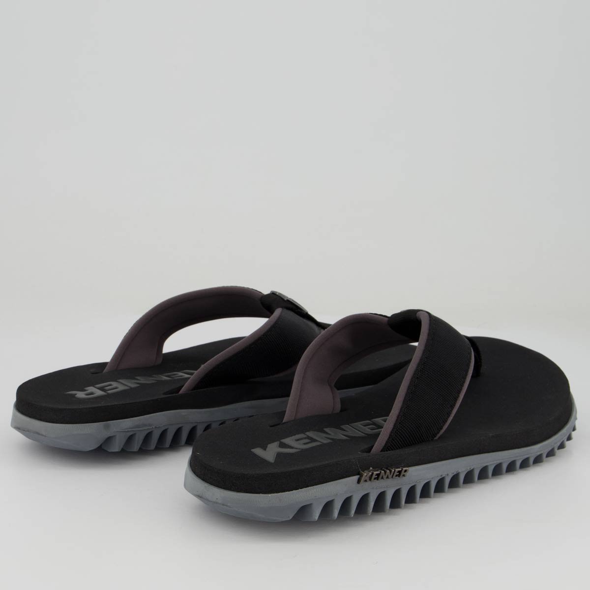 Chinelo Kenner Kivah Cushy Preto e Cinza Preto 4