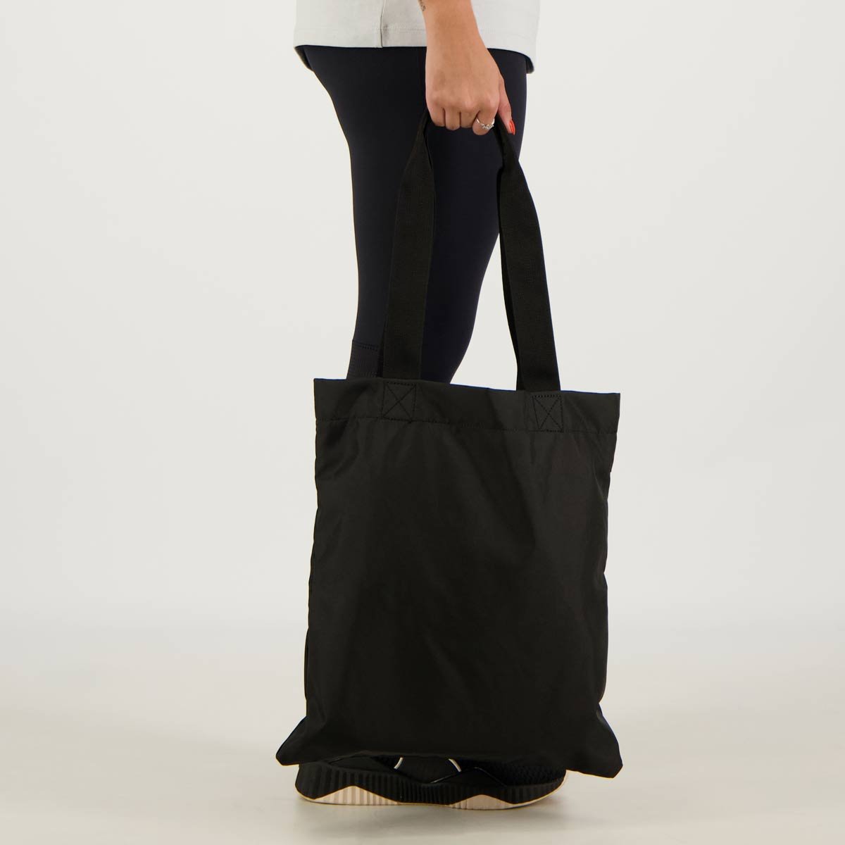 Bolsa Puma Phase Shopper Preta e Branca Preto 2