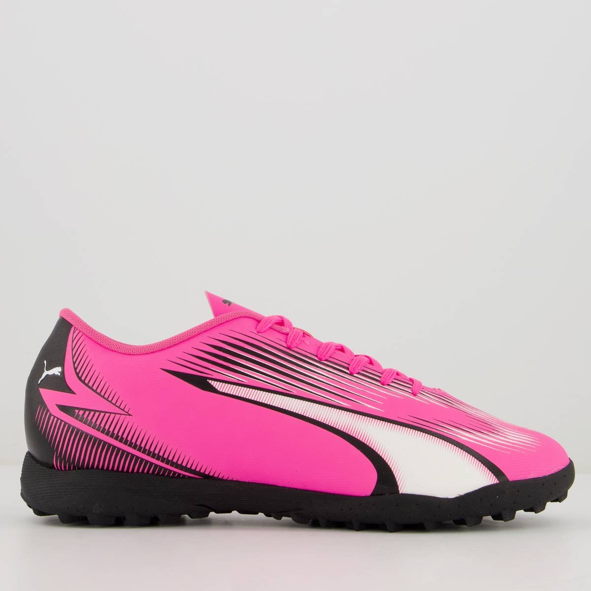 Chuteira Puma Ultra Play TT Society Rosa