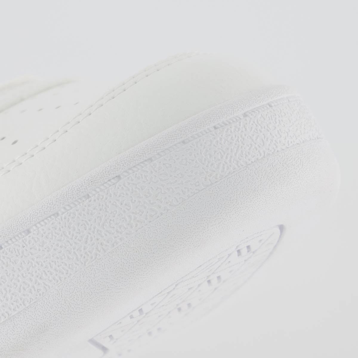 Tênis Puma Caven 2.0 BDP Juvenil Branco e Prata Branco/Prata 8