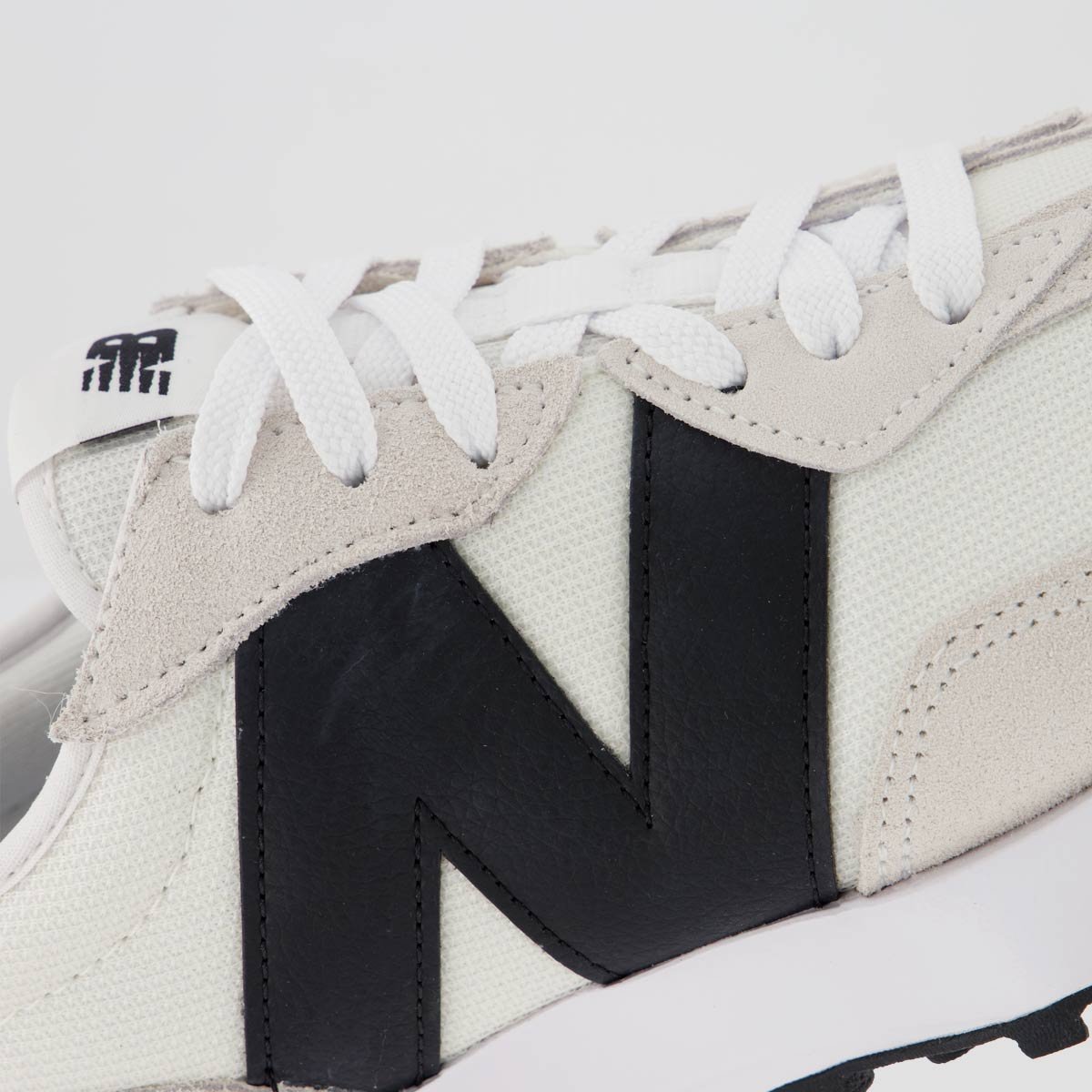 Tênis New Balance 327V1 Off White Branco 7