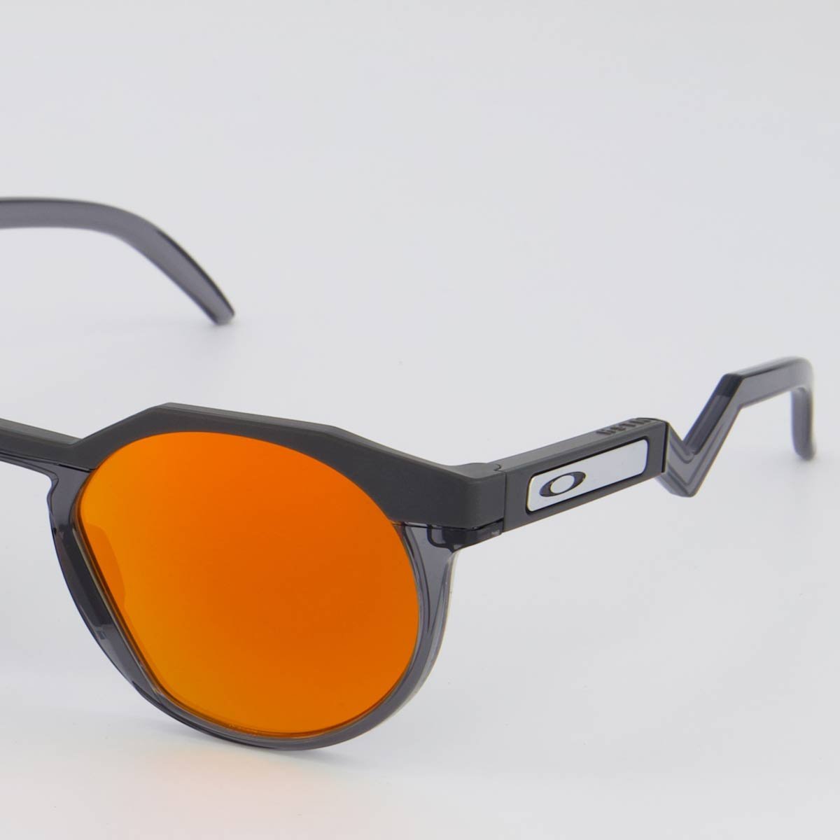 Óculos de Sol Oakley HSTN Matte Ruby Cinza e Vermelha Cinza/Vermelho 3
