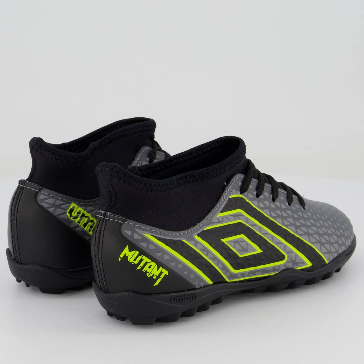 Chuteira Umbro Mutant Society Juvenil Cinza e Verde Cinza/Verde 3