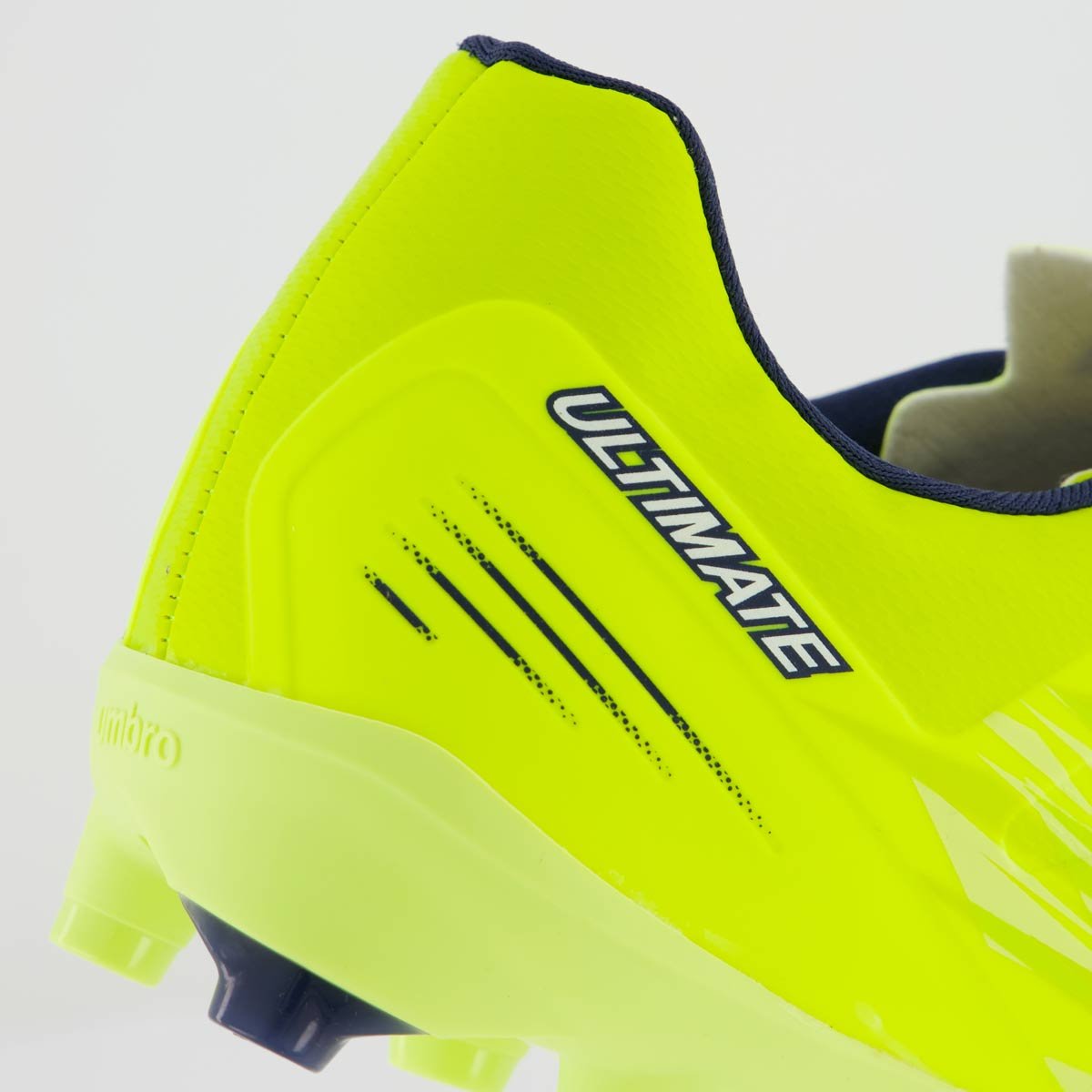 Chuteira Umbro Ultimate Campo Verde Fluorescente Verde 6