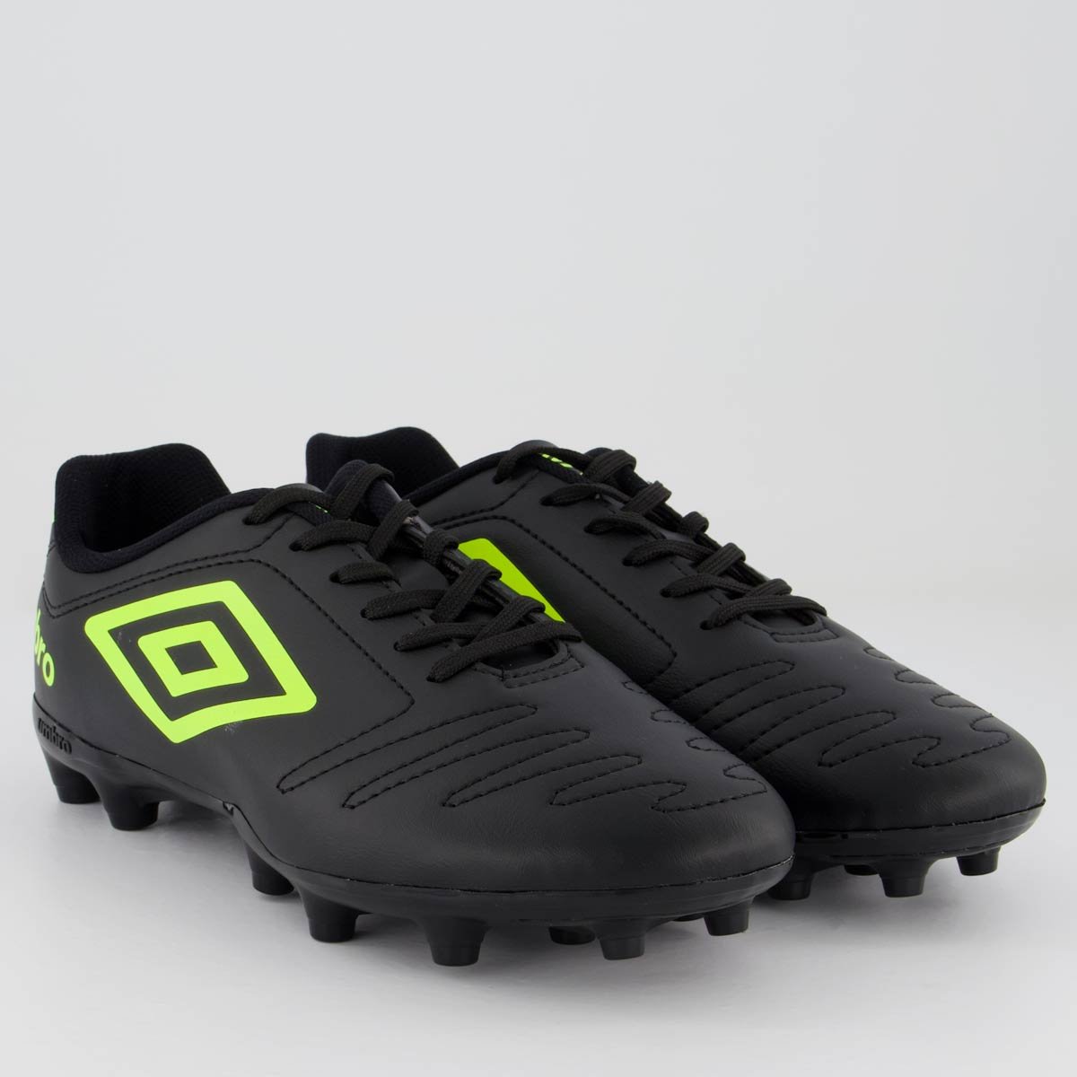 Chuteira Umbro Class Campo Preta e Verde Preto 2