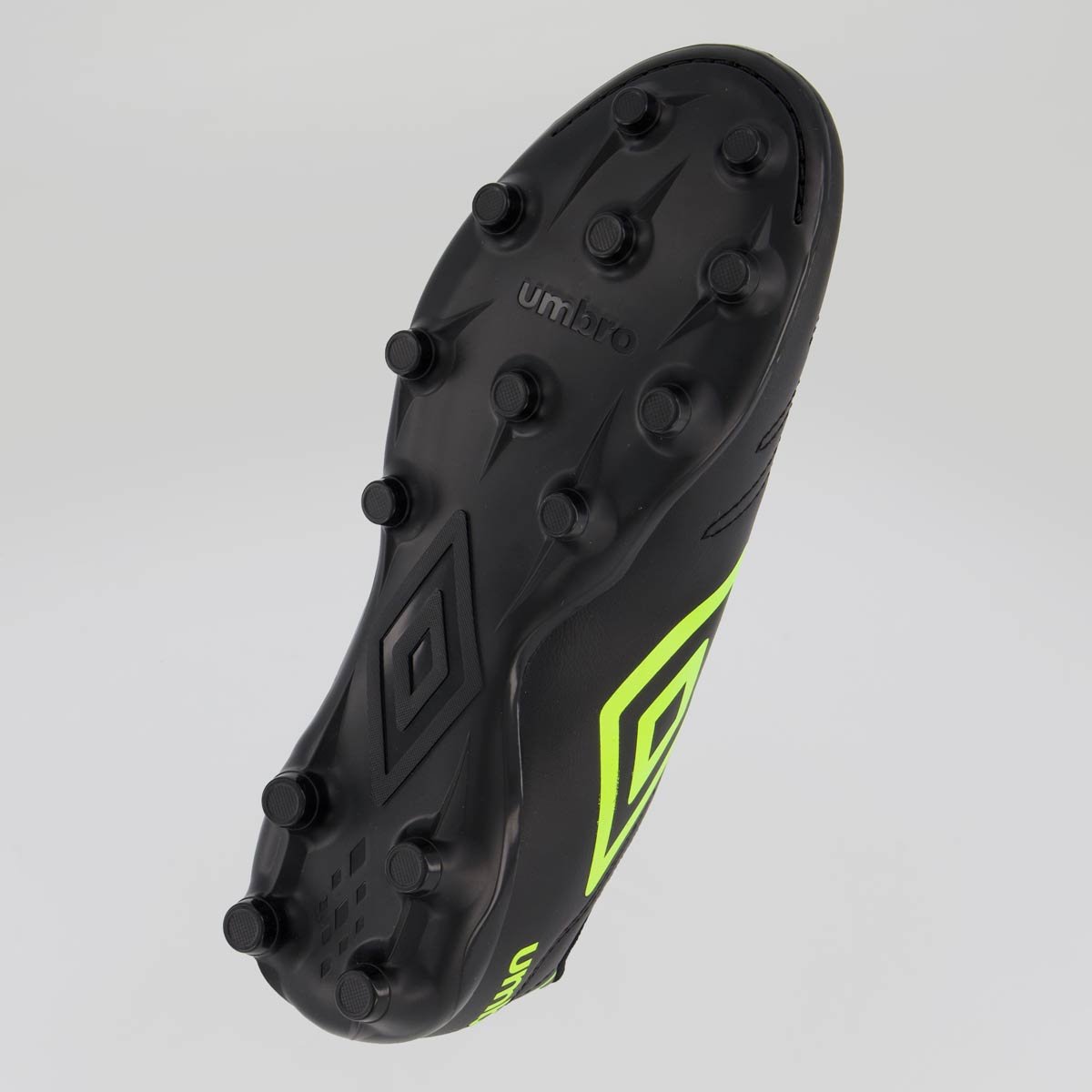 Chuteira Umbro Class Campo Preta e Verde Preto 5