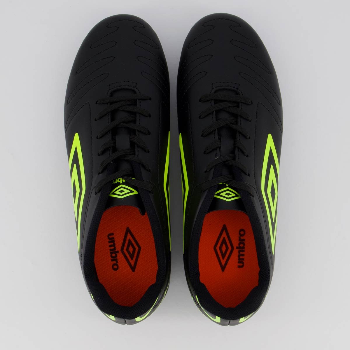 Chuteira Umbro Class Campo Preta e Verde Preto 4