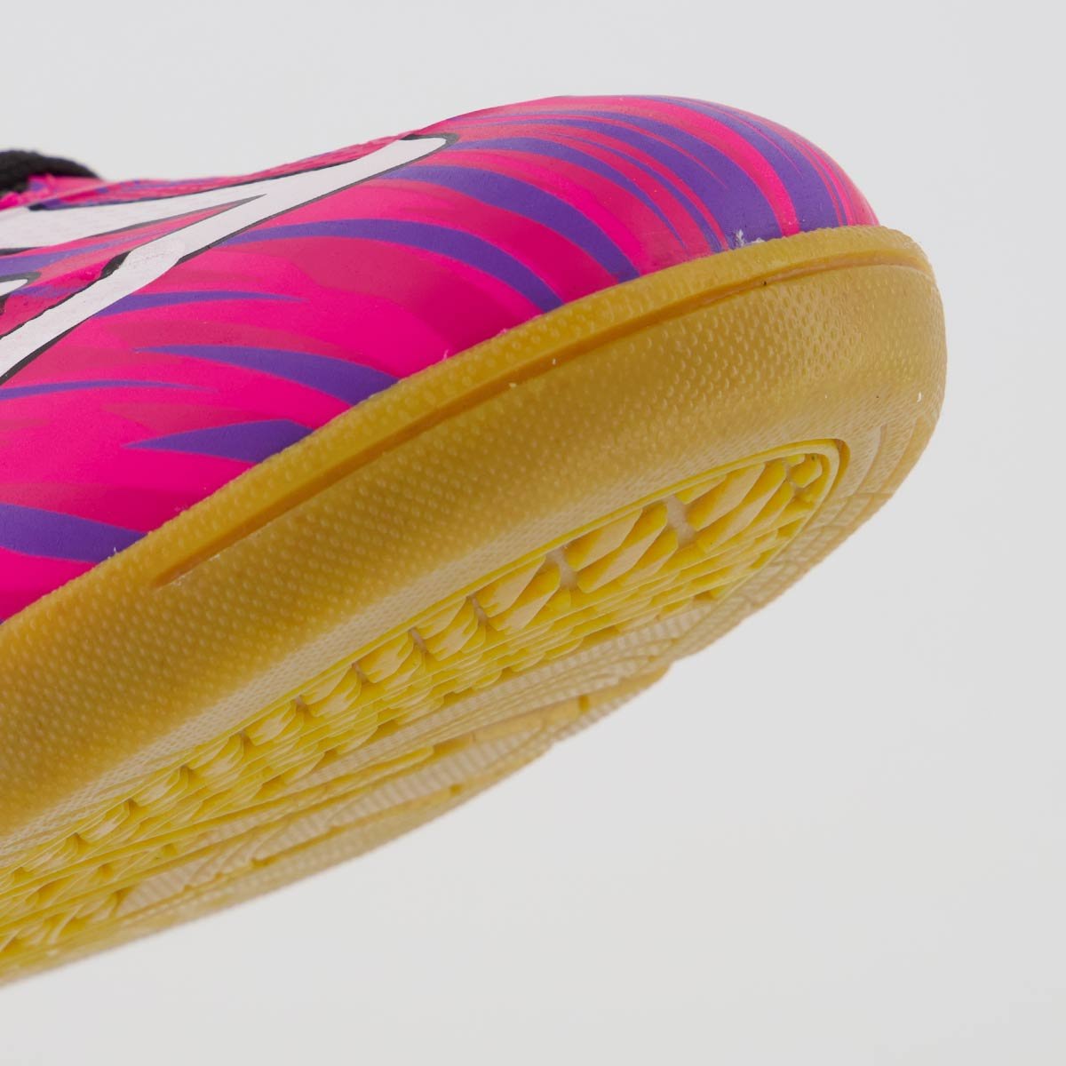 Chuteira Umbro Ultimate Futsal Rosa Rosa 8