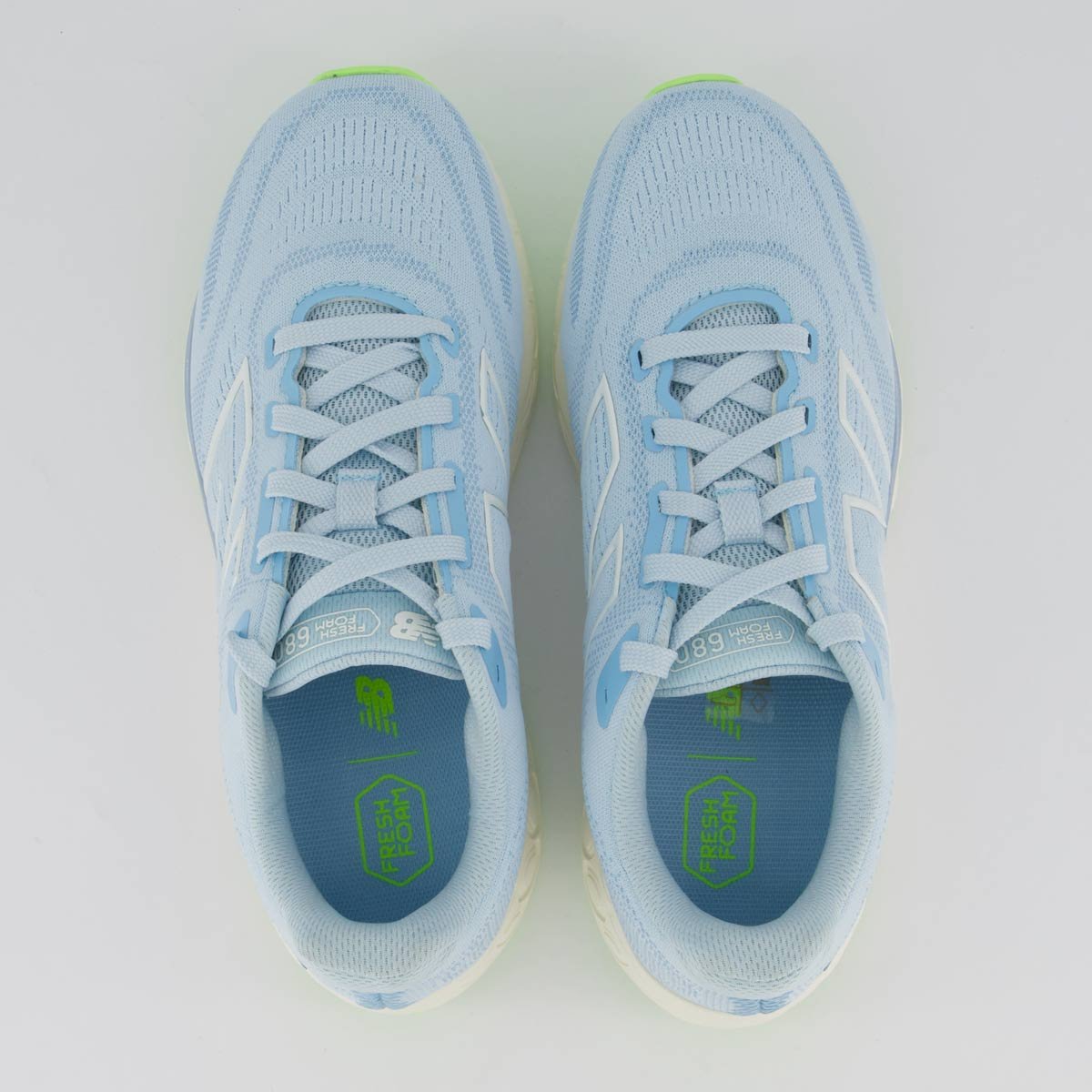 Tênis New balance Fresh Foam 680V8 Feminino Azul Claro Azul 4