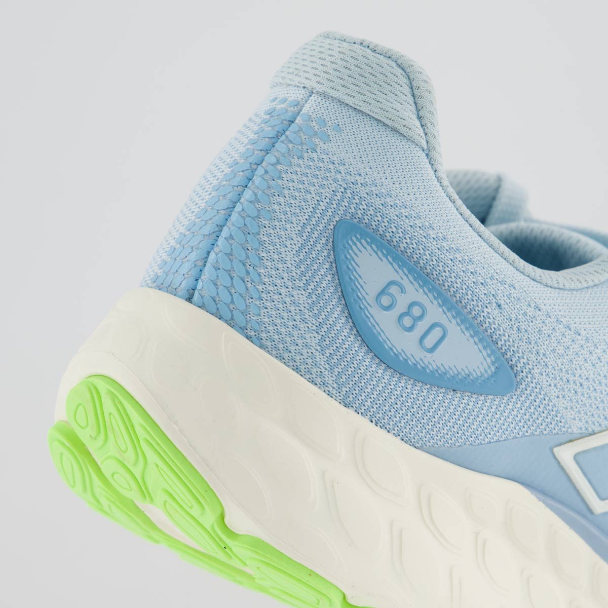 Tênis New balance Fresh Foam 680V8 Feminino Azul Claro Azul 6