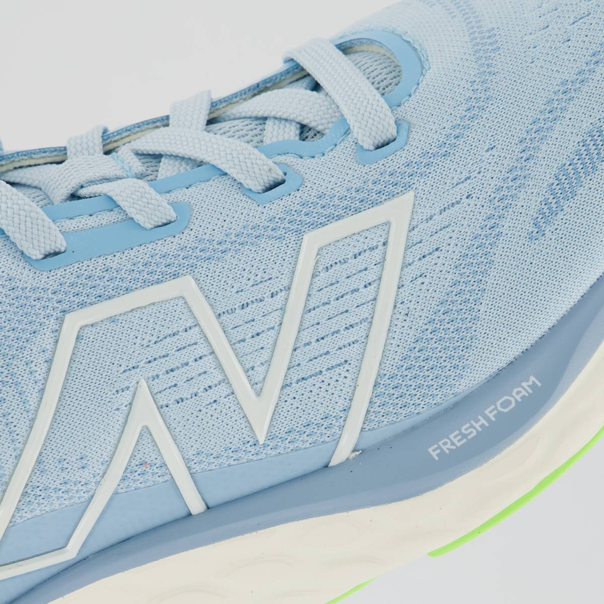 Tênis New balance Fresh Foam 680V8 Feminino Azul Claro Azul 7