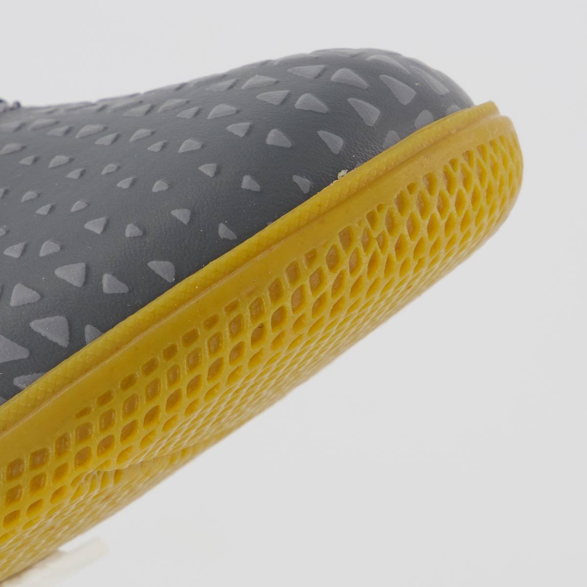 Chuteira Umbro Mutant Futsal Juvenil Cinza Cinza 8