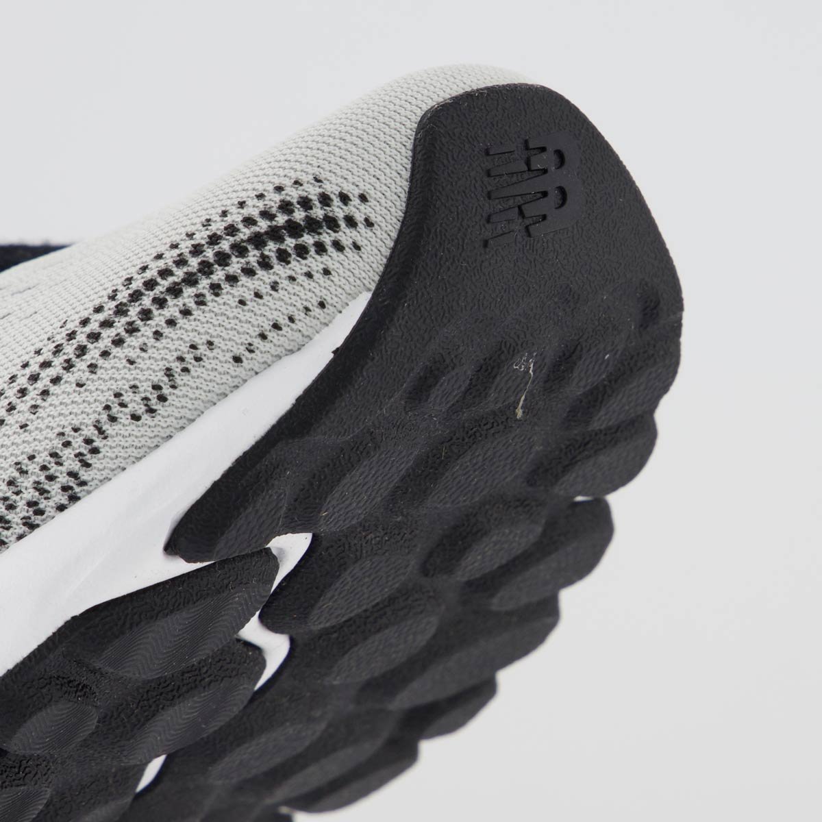 Tênis New Balance 520V8 Feminino Cinza e Verde Cinza/Verde 8