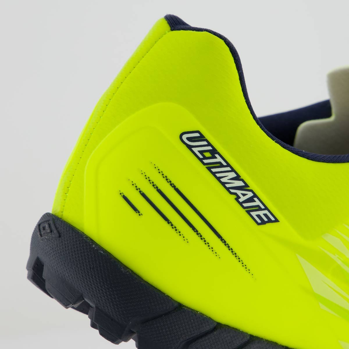 Chuteira Umbro Ultimate Society Verde Verde