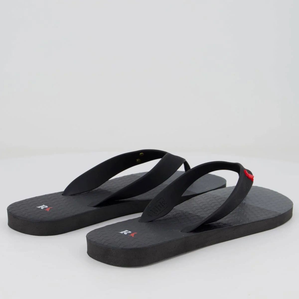 Chinelo Reserva Trancoso Preto e Cinza Escuro Preto 4
