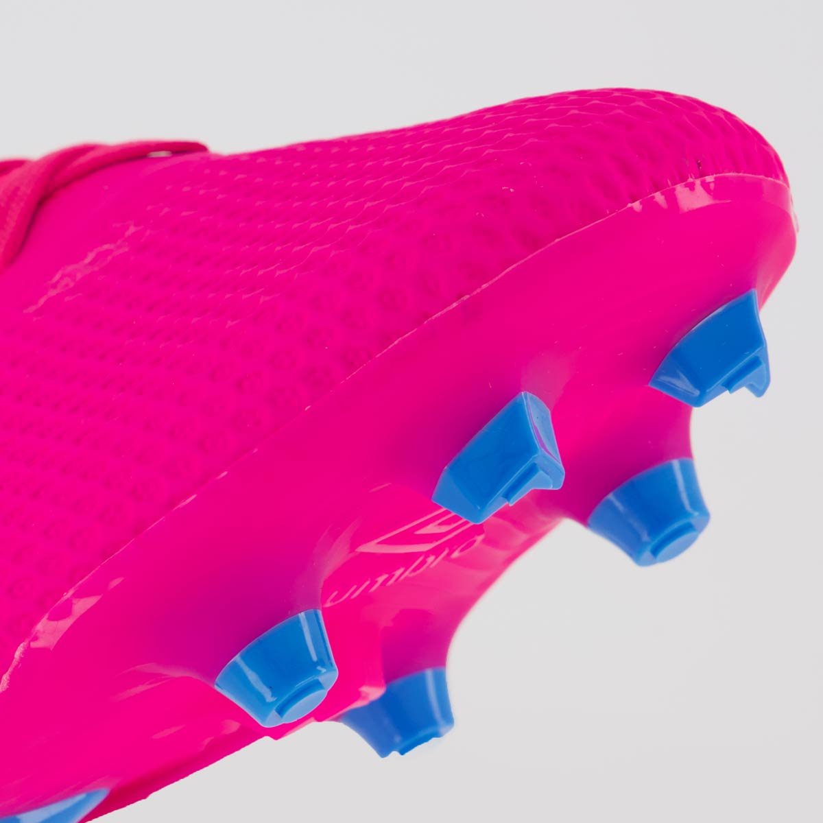 Chuteira Umbro Adamant Top Speed Premier Campo Rosa Rosa
