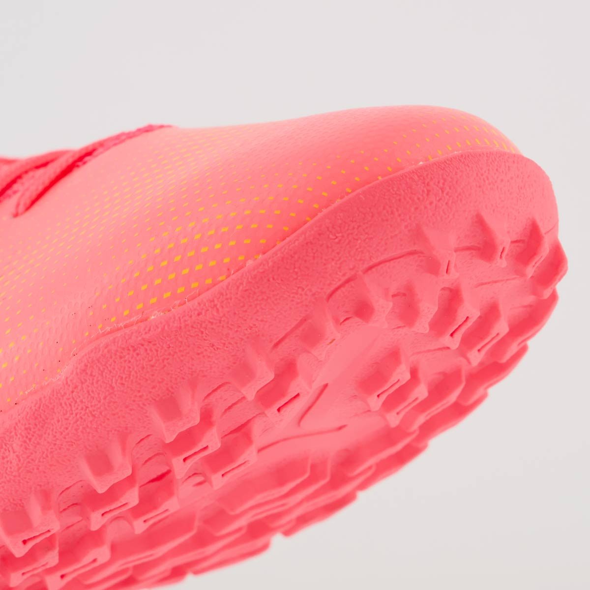 Chuteira Puma Future 7 Play TT BDP Society Rosa Rosa 8