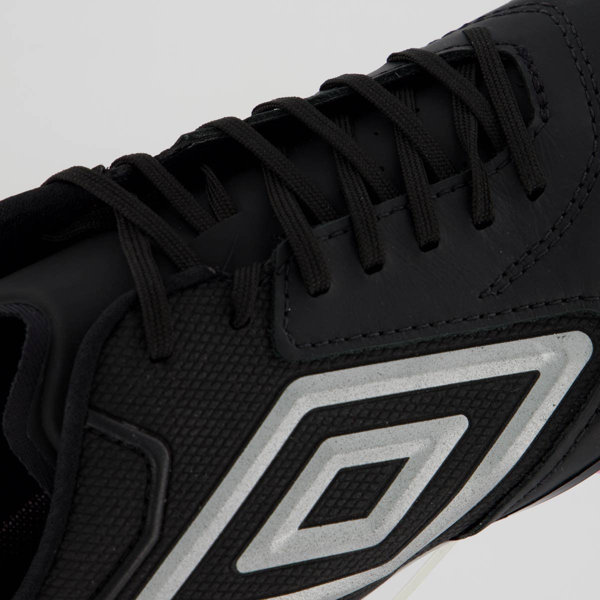 Chuteira Umbro Adamant Master Class Premier Campo Preta Preto 7