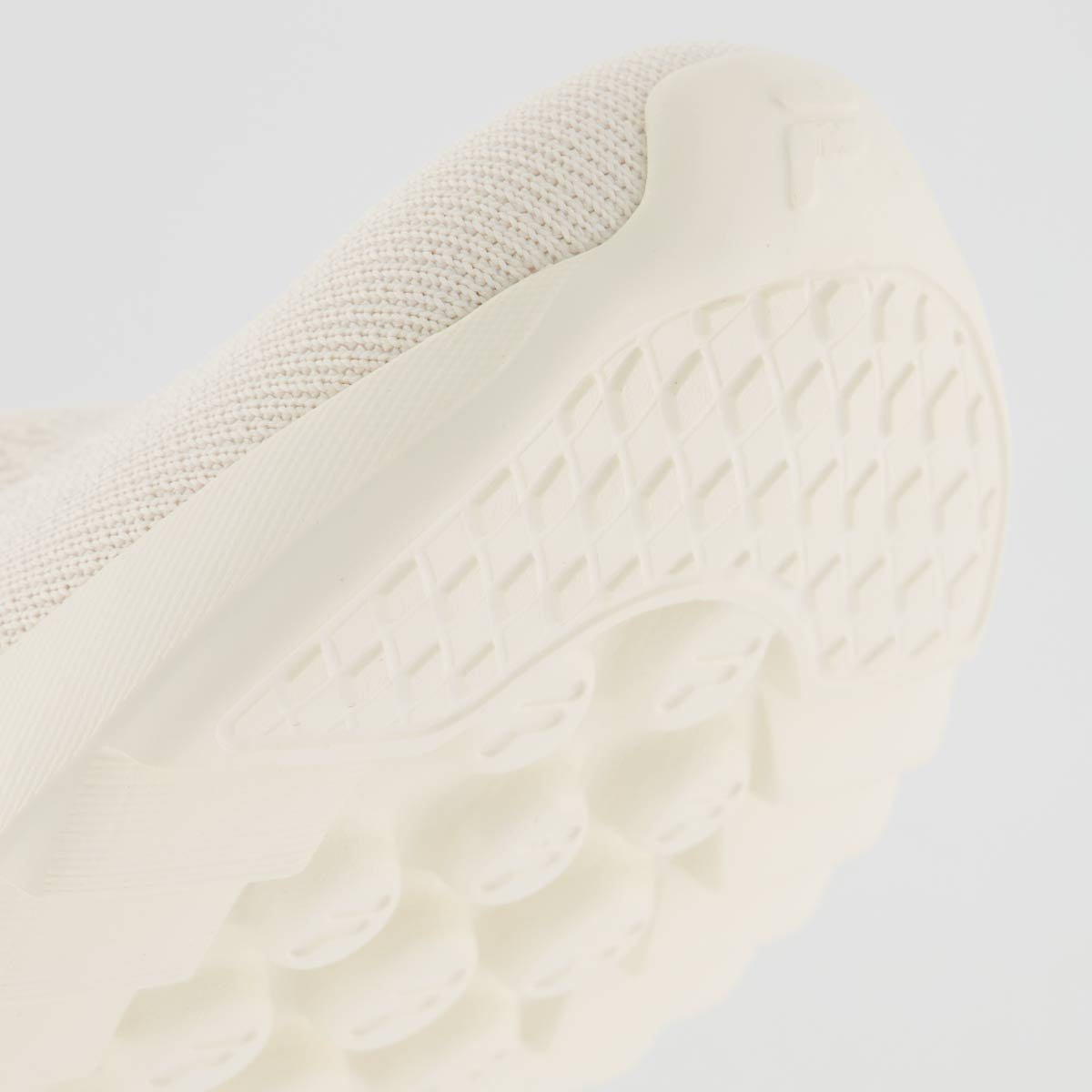 Tênis Fila Calzini II Feminino Bege e Dourado Bege/Dourado 8