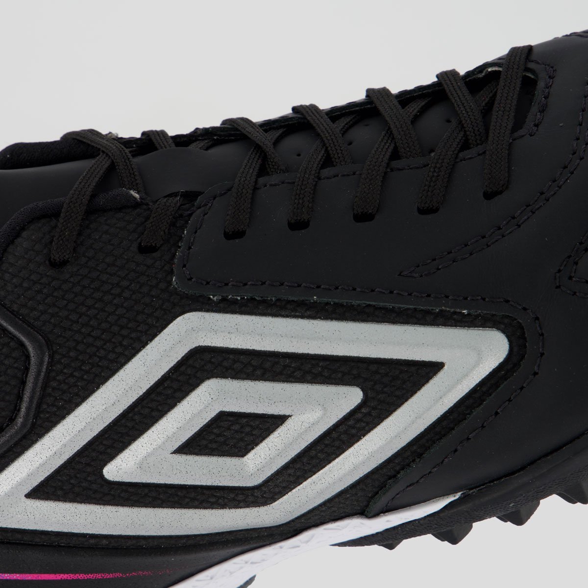Chuteira Umbro Adamant Master Class Society Preta Preto 7