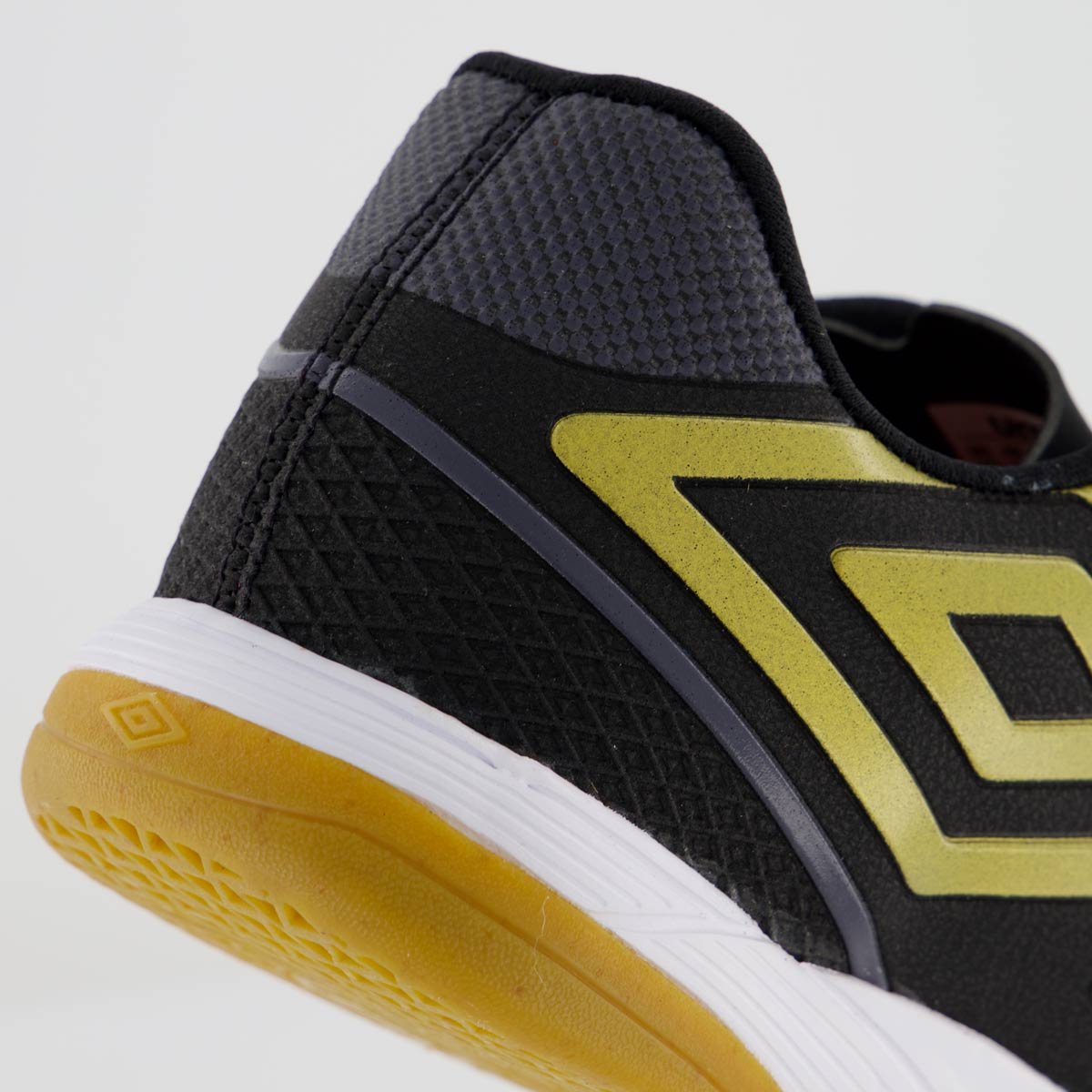 Chuteira Umbro Pro 5 Futsal Preta 6