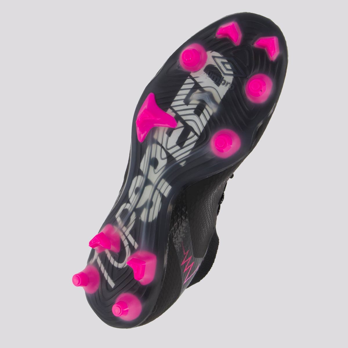 Chuteira Umbro Adamant Top Speed Pro Campo Preta e Rosa Preto/Rosa 5
