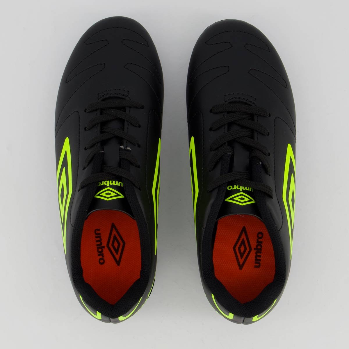 Chuteira Umbro Class 2.2 Campo Juvenil Preta e Verde Preto 4