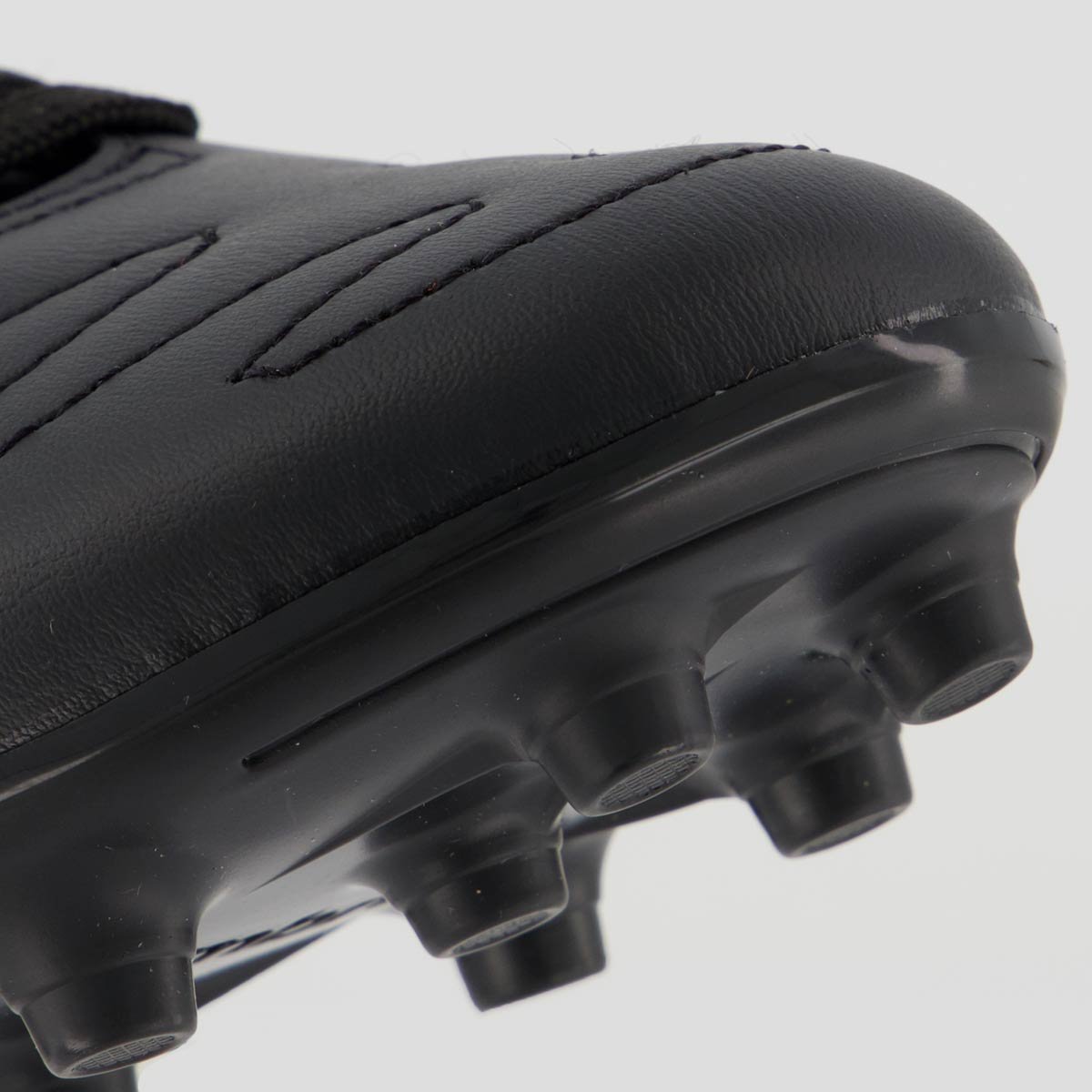 Chuteira Umbro Class 2.2 Campo Juvenil Preta e Verde Preto 8