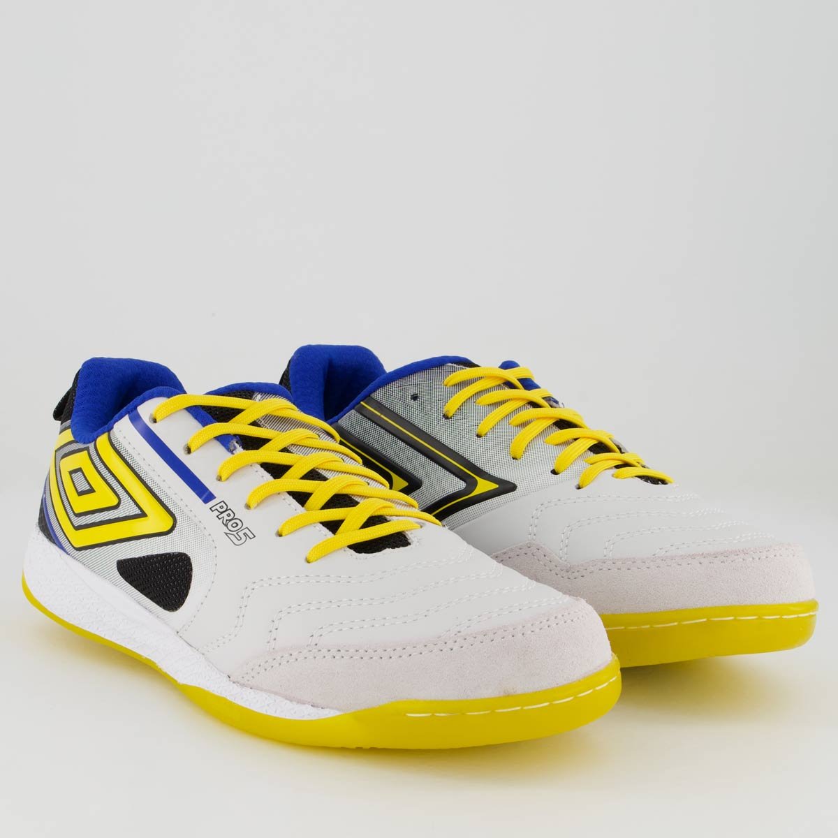 Chuteira Umbro Pro 5 Bump Futsal Cinza Branco 2