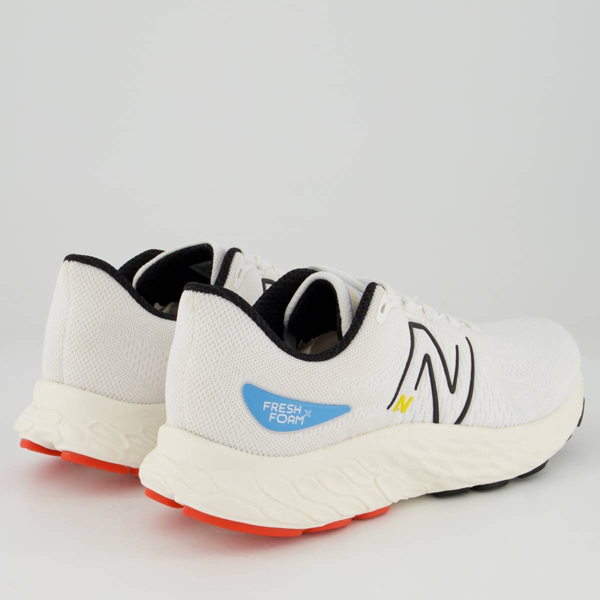 Tênis New Balance Fresh Foam X Evoz V3 Branco e Preto Branco 3