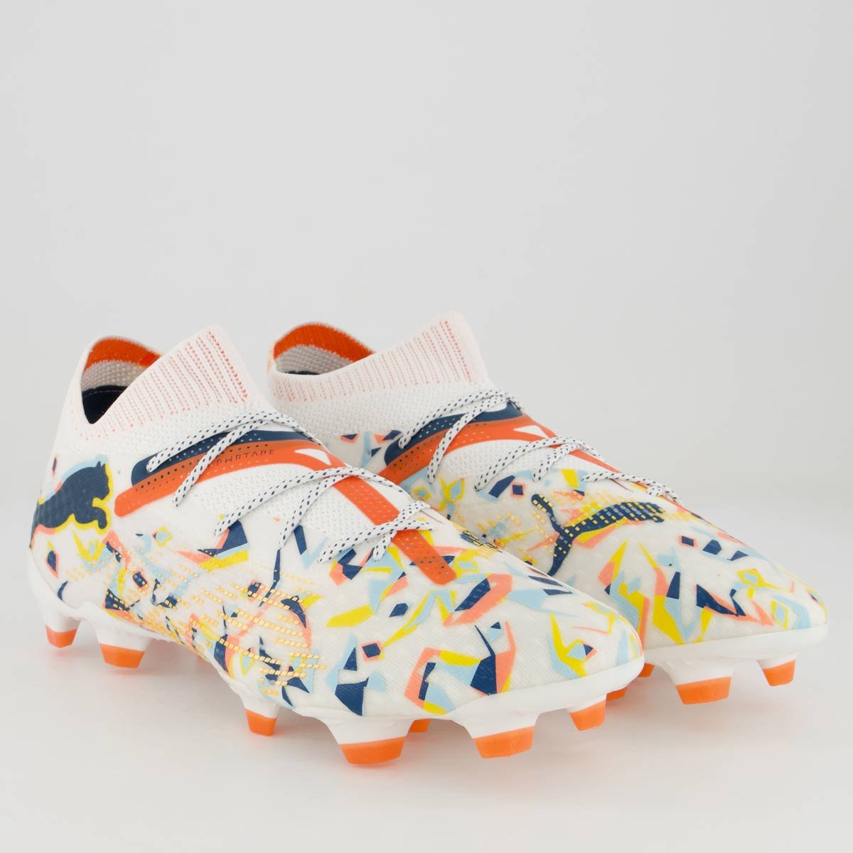 Chuteira Puma Future 7 Ultimate Creativity FG/AG Campo Branca e Laranja Branco/Laranja 2