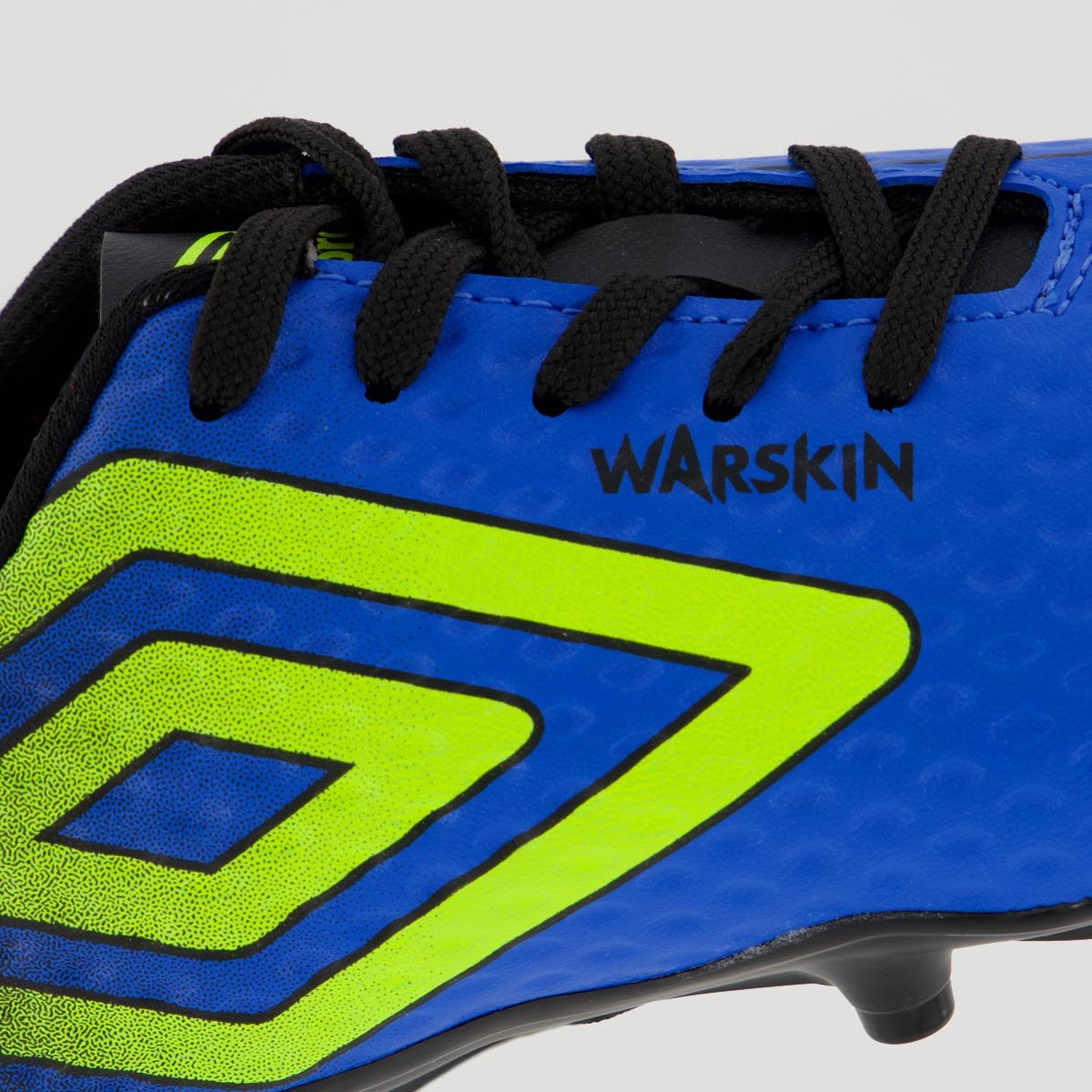 Chuteira Umbro Warskin Campo Juvenil Azul e Preta Azul 7